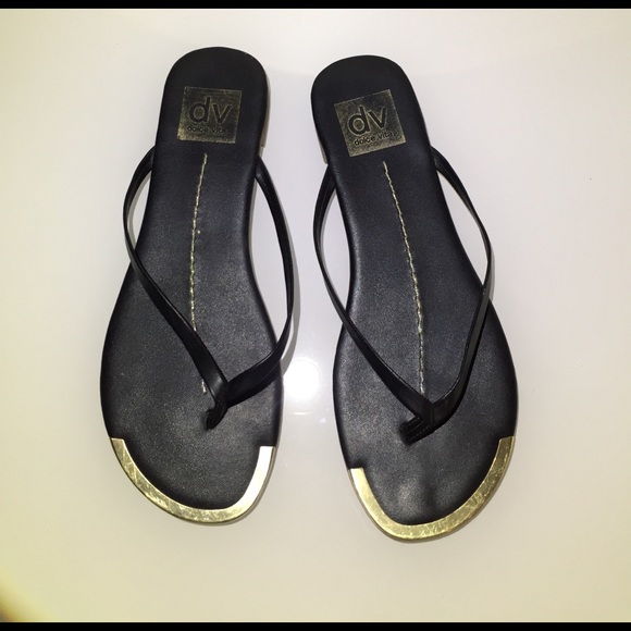 dolce vita black flip flops